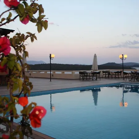 Otel Scorpios 2*