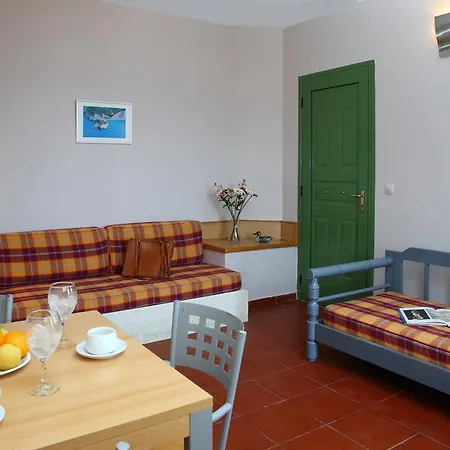 Scorpios Hotel 2*